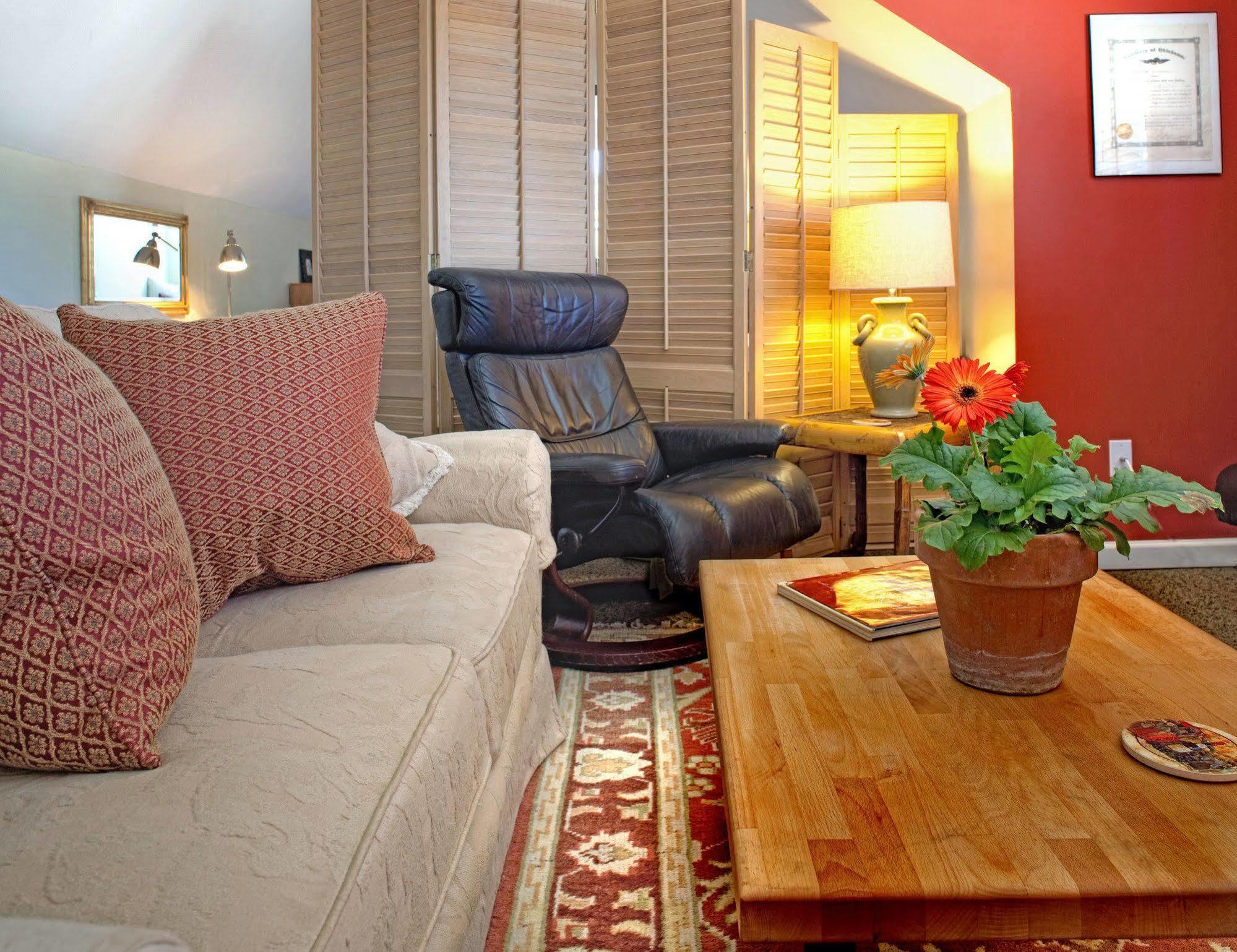 Galloway House Inn سافانا المظهر الخارجي الصورة