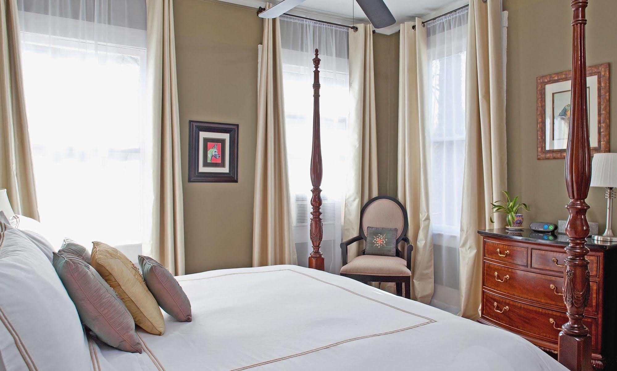 Galloway House Inn سافانا المظهر الخارجي الصورة